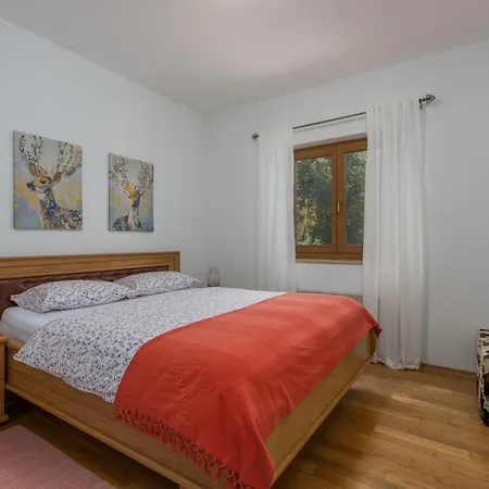 Nias Place Zambratija (Istria)