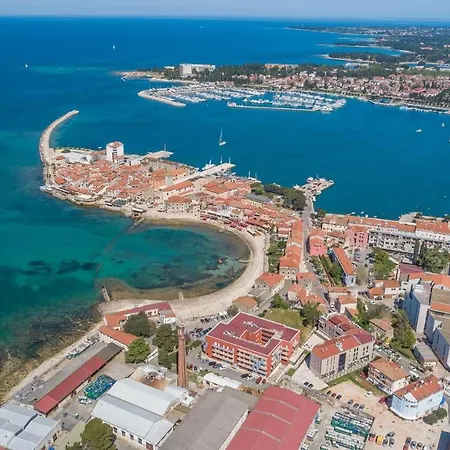 Nias Place Zambratija (Istria)